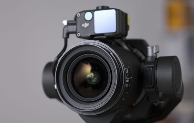 Ống kính hỗ trợ người dùng dễ dàng quay được những thước phim chất lượng 8K